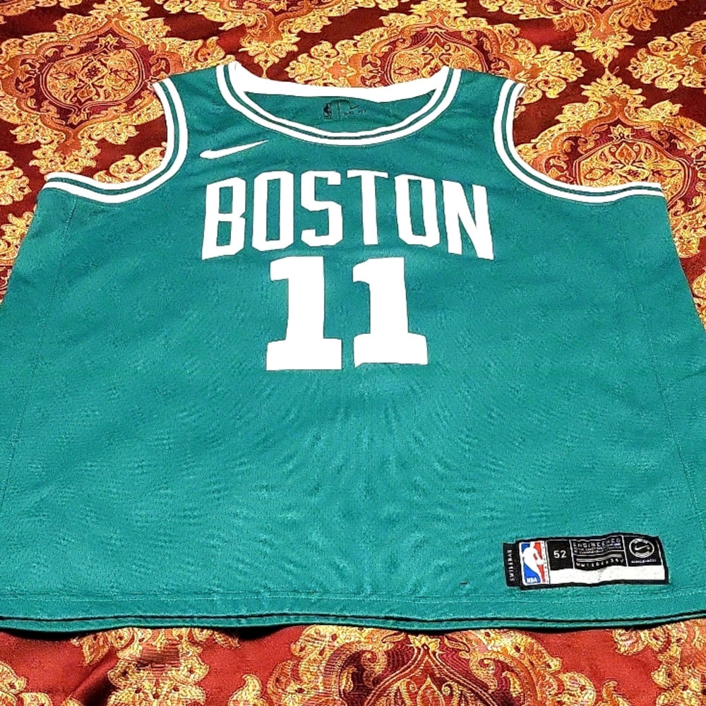 NIKE VINTAGE NBA BOSTON CELTICS KYRIE IRVING JERSEY